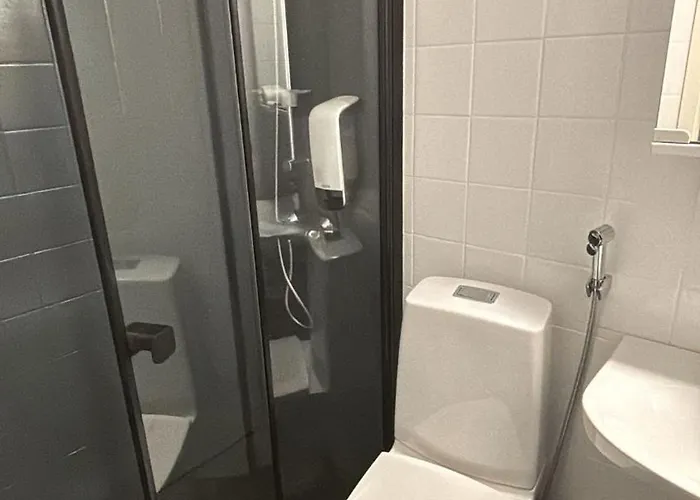 Ellivuori, Ellin Pooli 6 * Karkku